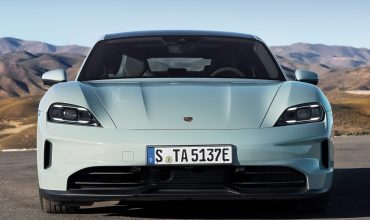 Porsche-Taycan-2025-Front.3e7256b7